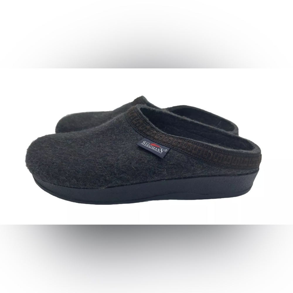 Women's Stegmann Size 42  New Charcoal 100% Wool Felt Slip-On Clog